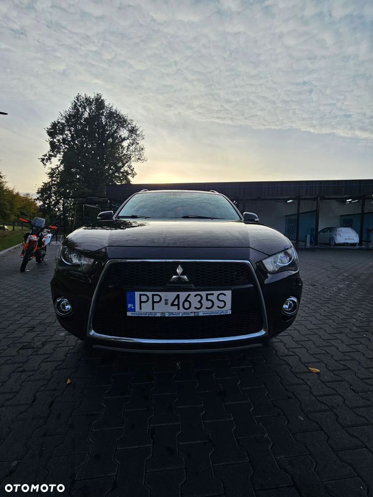 Mitsubishi Outlander 2.0 Intense + NAVI 2WD EU5 - 6