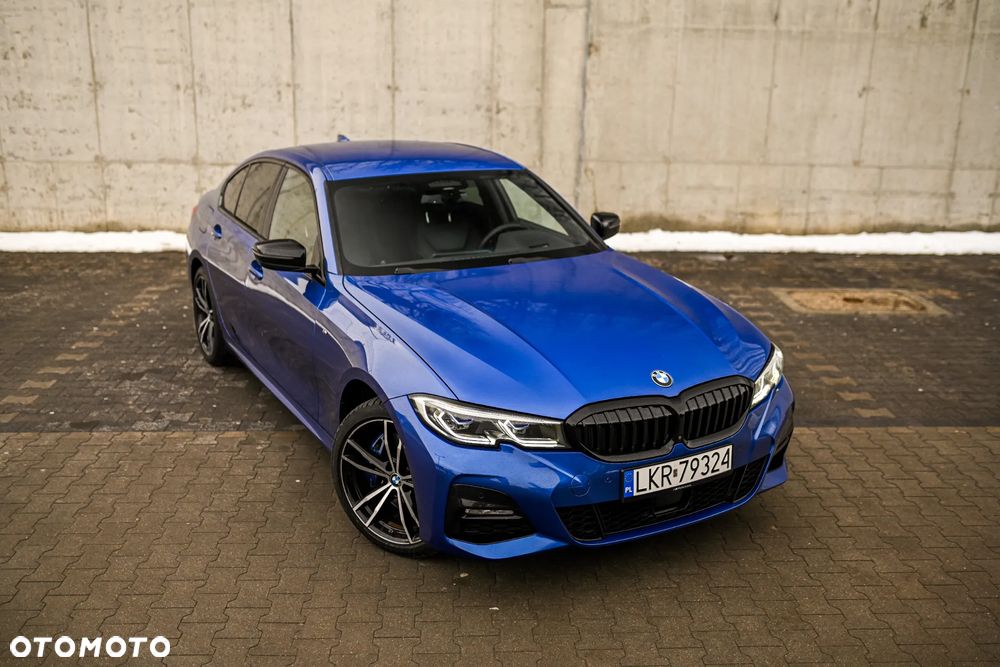 BMW Seria 3 330e M Sport - 3
