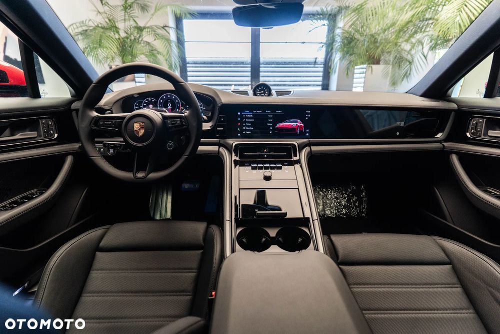 Porsche Panamera 4 - 11