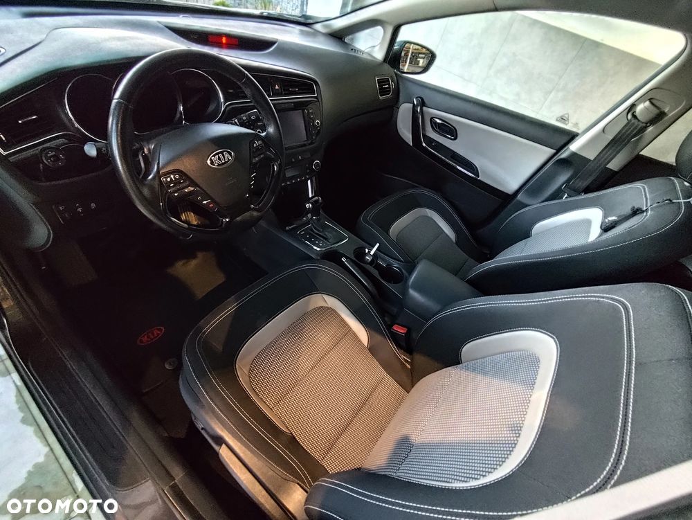 Kia Ceed 1.6 CRDi GT Line DCT - 11