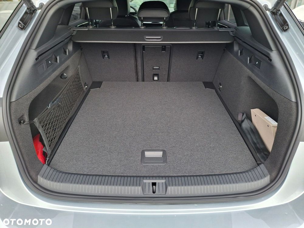 Volkswagen ID.7 77kWh Pro - 12