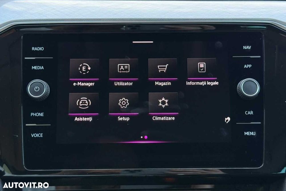 Volkswagen Passat - 35