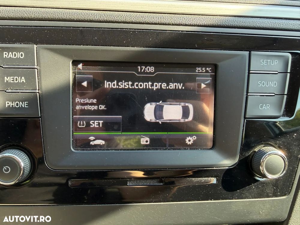 Skoda RAPID 1.2 TSI Style - 13