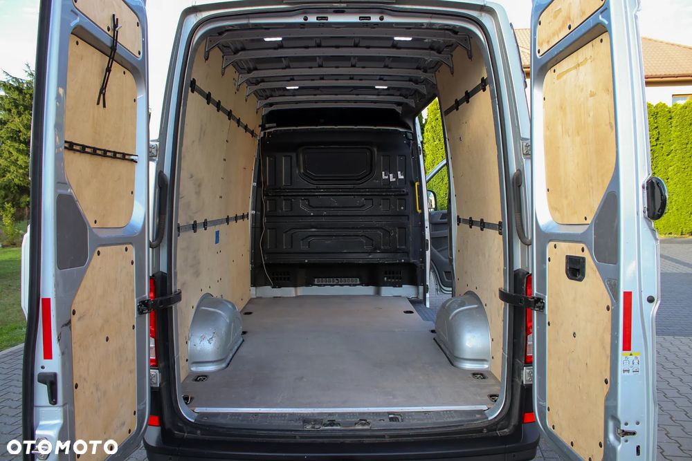 Volkswagen Crafter - 37