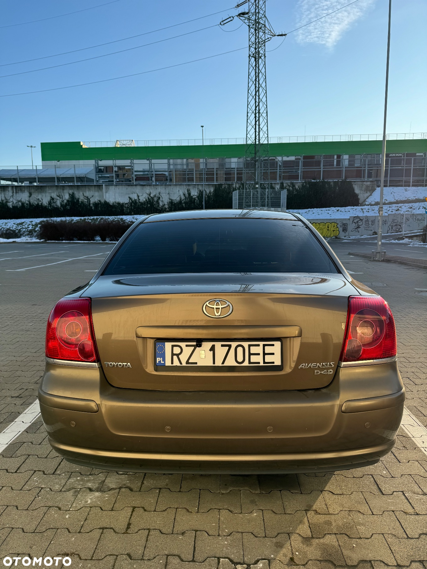 Toyota Avensis 2.0 D-4D High - 2