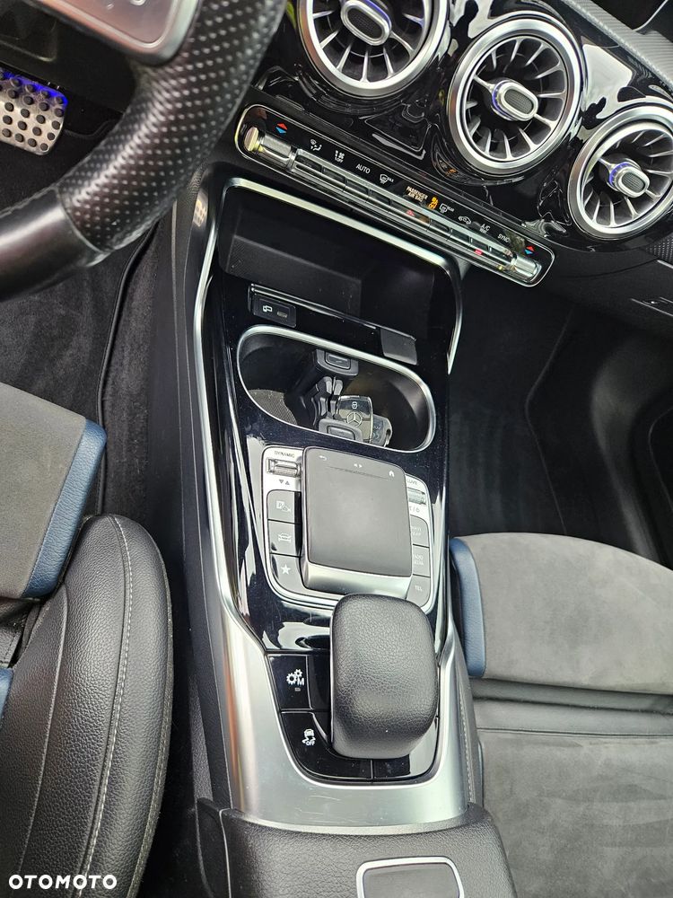 Mercedes-Benz Klasa A 35 AMG 4-Matic Edition 1 7G-DCT - 30