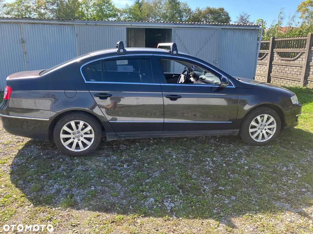 Volkswagen Passat 1.8 TSI Comfortline - 1