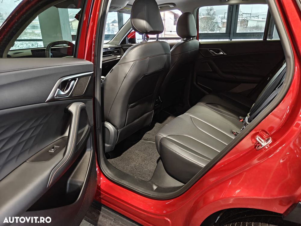 MG HS 1.5 T-GDi 7AT PHEV Exclusive - 13