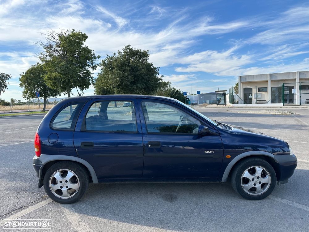 Opel Corsa 1.2 16V - 4