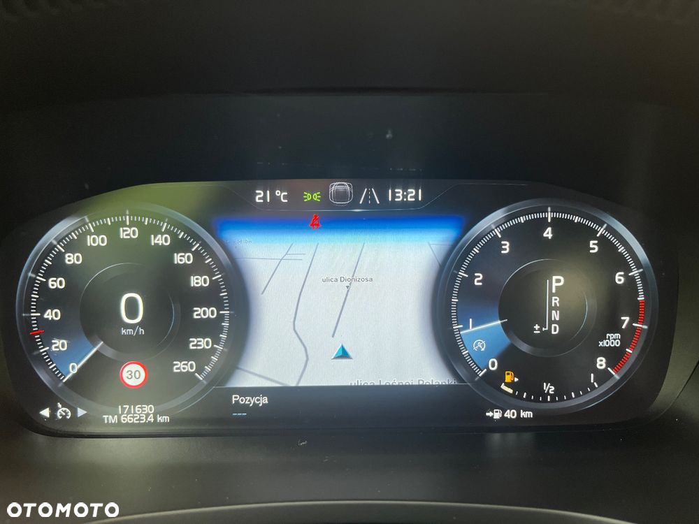 Volvo V60 T4 Momentum Pro - 23