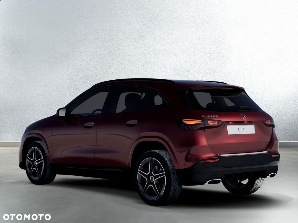 Mercedes-Benz GLA 200 mHEV 7G-DCT - 6