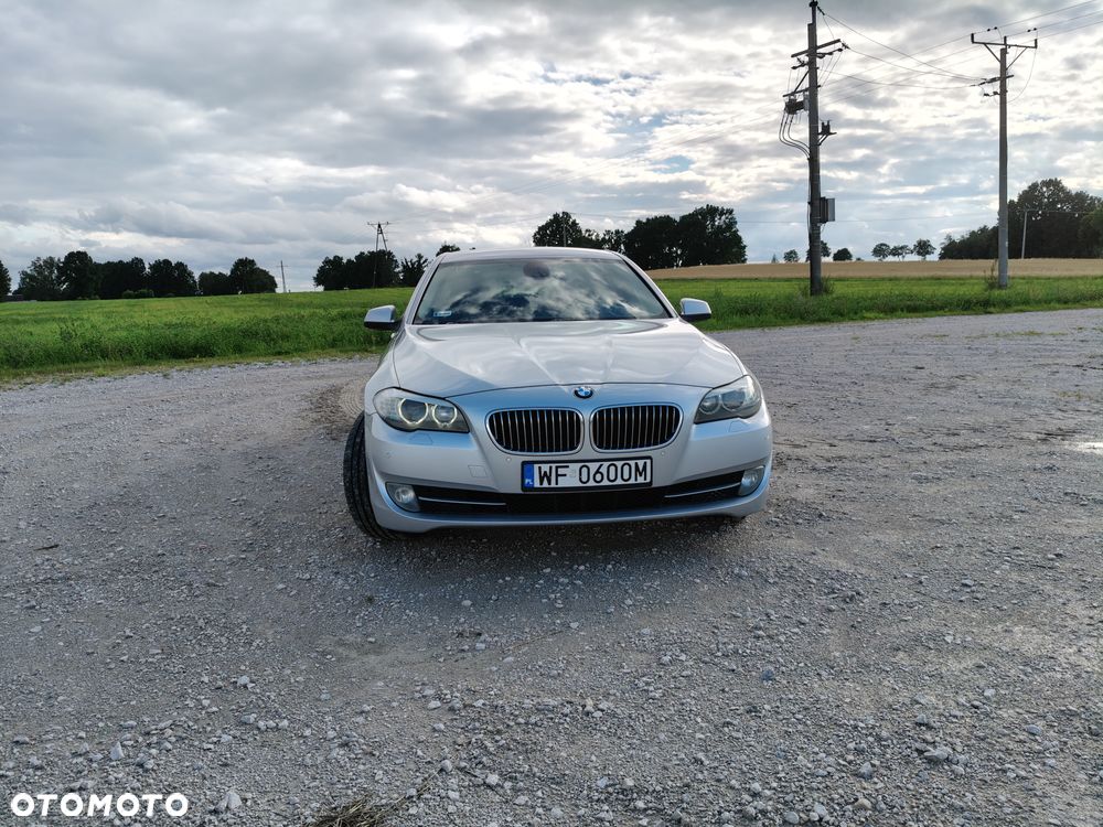 BMW Seria 5 530d xDrive - 11