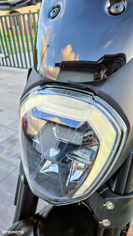 Ducati Diavel - 11