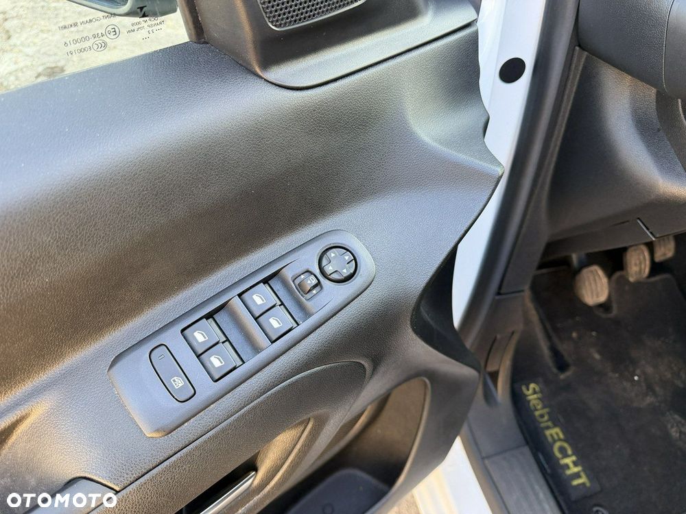 Opel Combo 1.5 CDTI Elegance Plus S&S - 19