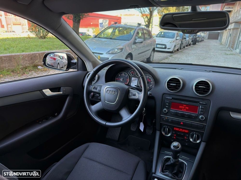 Audi A3 Sportback 1.6 TDI Advance - 18