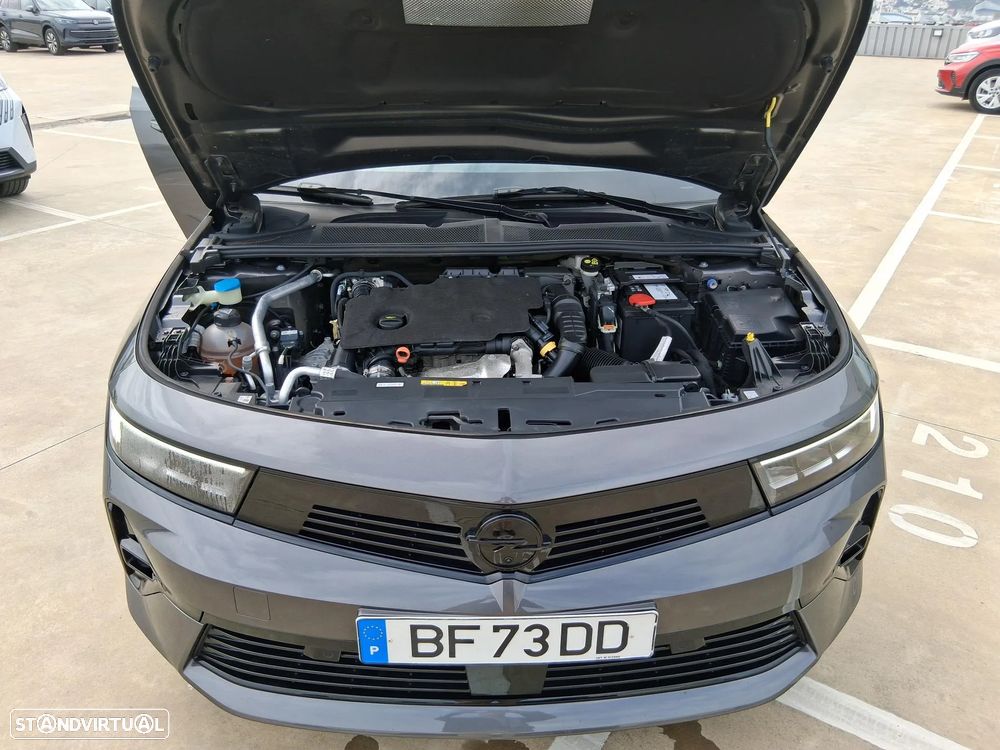 Opel Astra Sports Tourer - 12