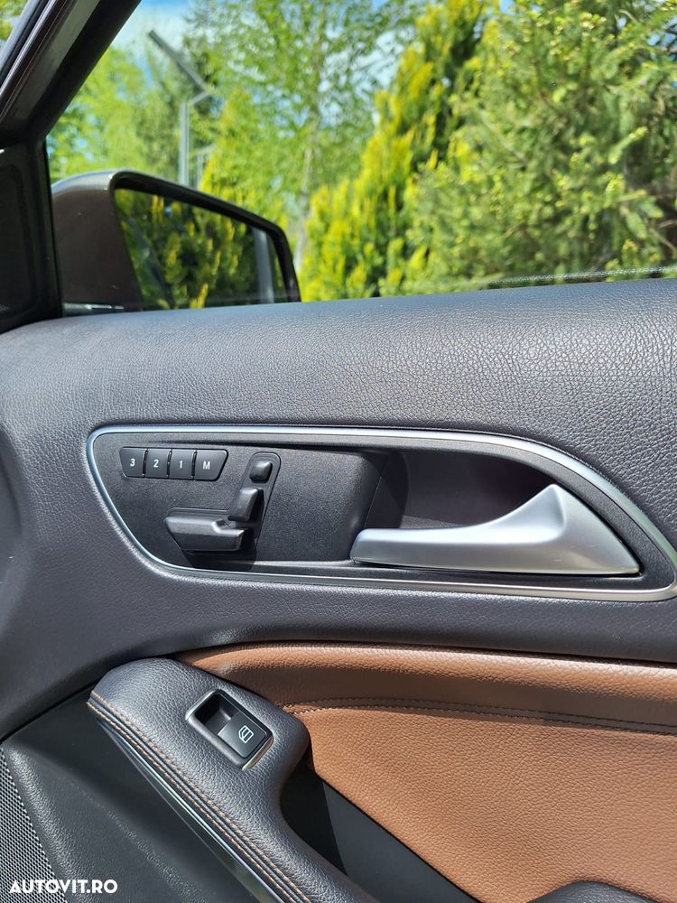 Mercedes-Benz GLA 220 CDI 4MATIC 7G-DCT - 18