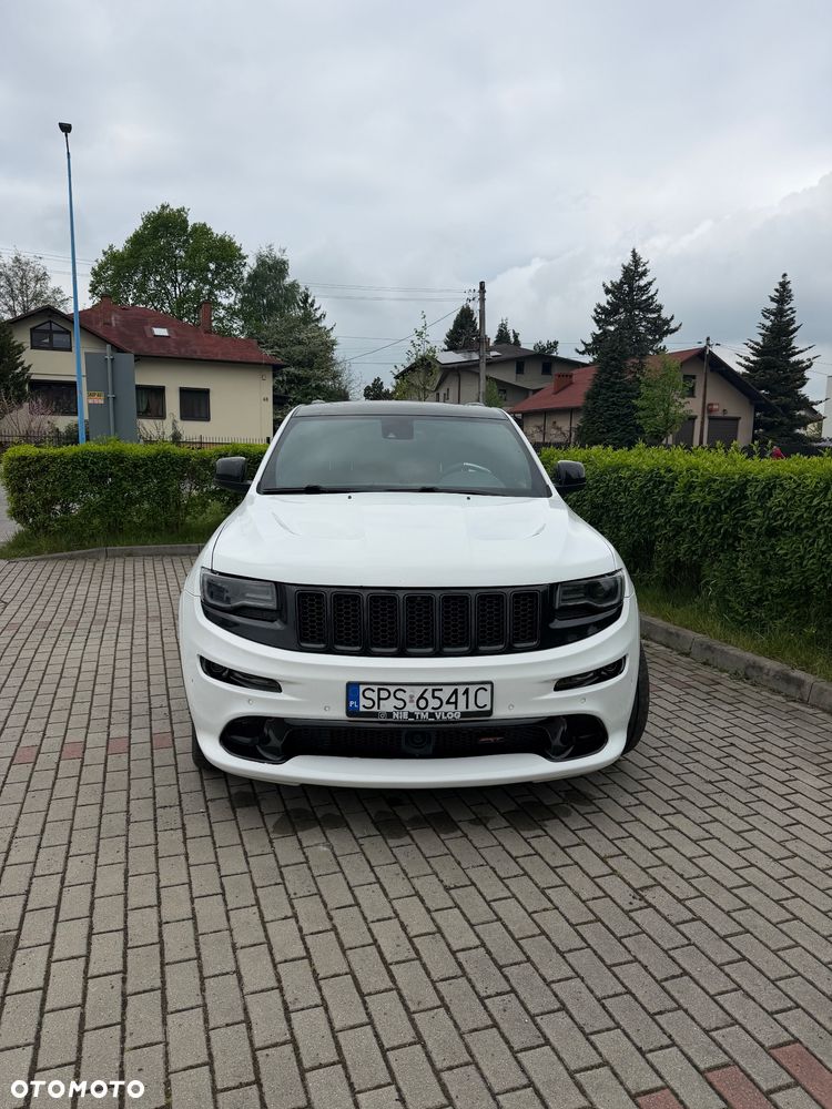 Jeep Grand Cherokee SRT - 2
