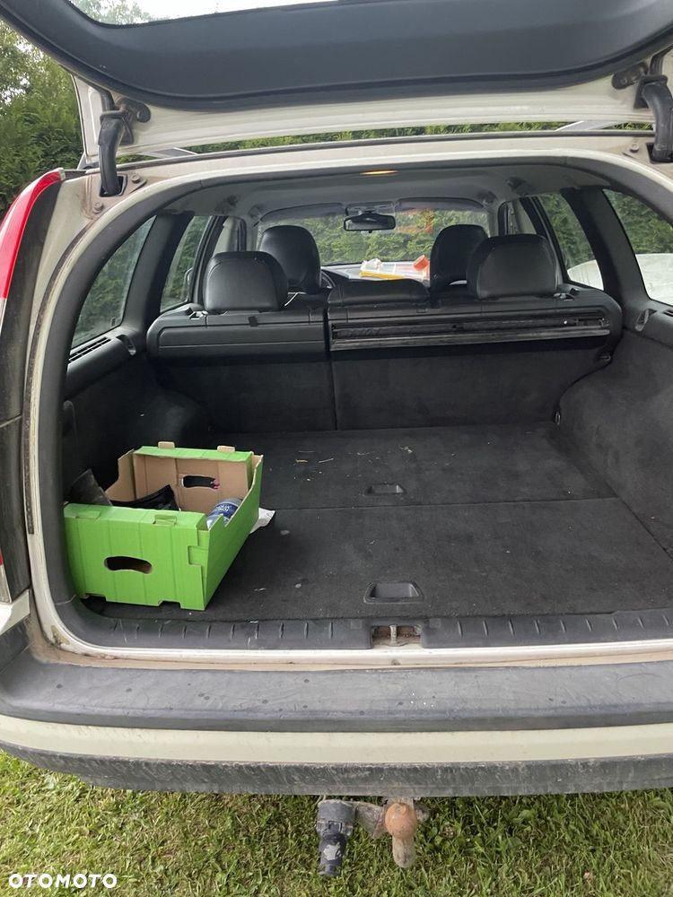 Volvo V70 2.3 T-5 - 2