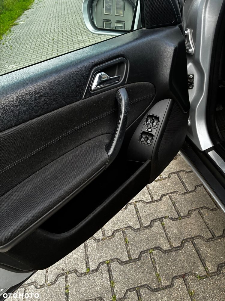 Mercedes-Benz Klasa C 180 Kompressor Automatik Classic Sport Edition - 11