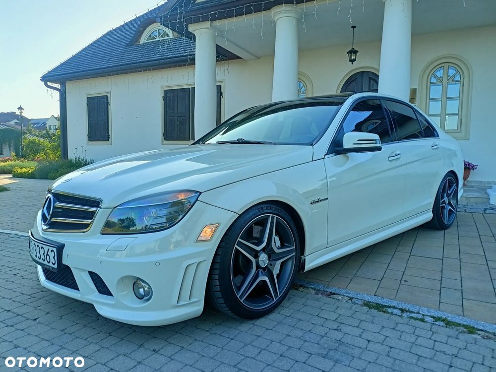 Mercedes-Benz Klasa C 63 AMG - 5
