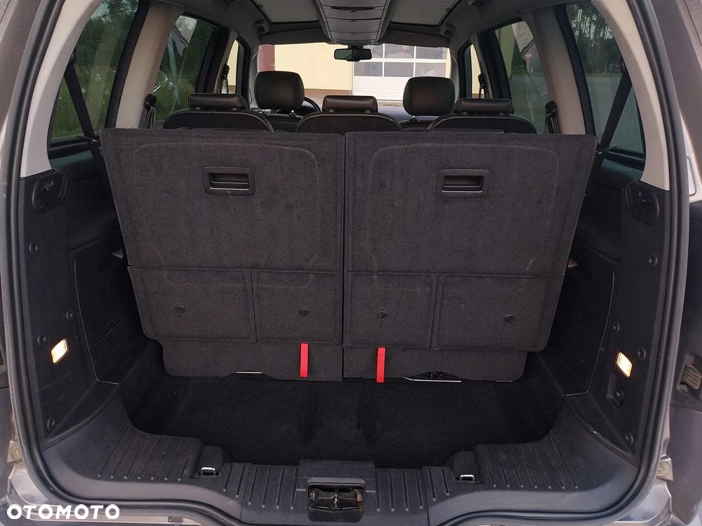 Ford Galaxy 2.0 TDCi Platinium X (Titanium) - 21