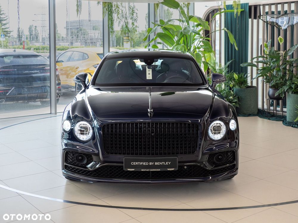 Bentley Flying Spur - 3