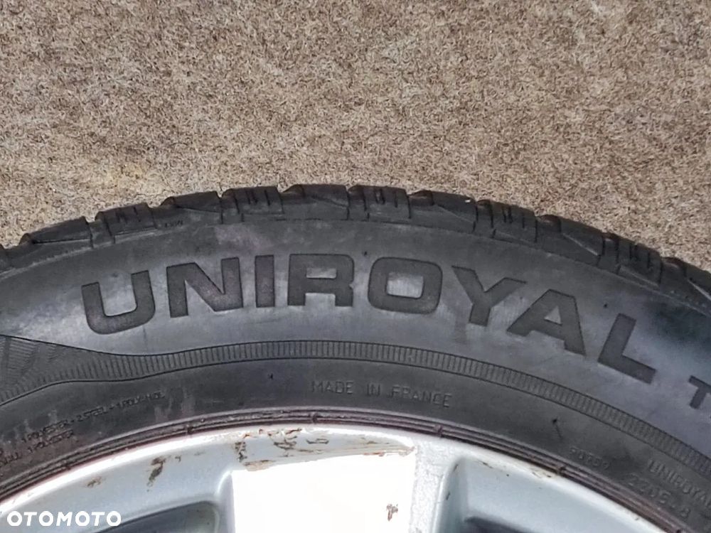 Skoda Octavia Koło z Opona Zimowa 195/60 R16 - 2