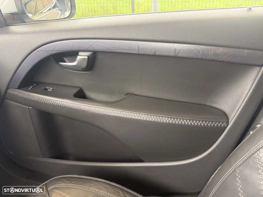 Volvo XC 70 2.0 D3 Drive V.Ocean Race Start/Stop - 40