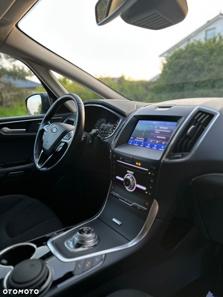 Ford S-Max 2.0 EcoBlue Titanium - 20