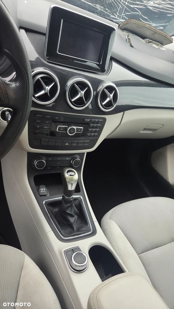 Mercedes-Benz Klasa B 200 (BlueEFFICIENCY) - 8
