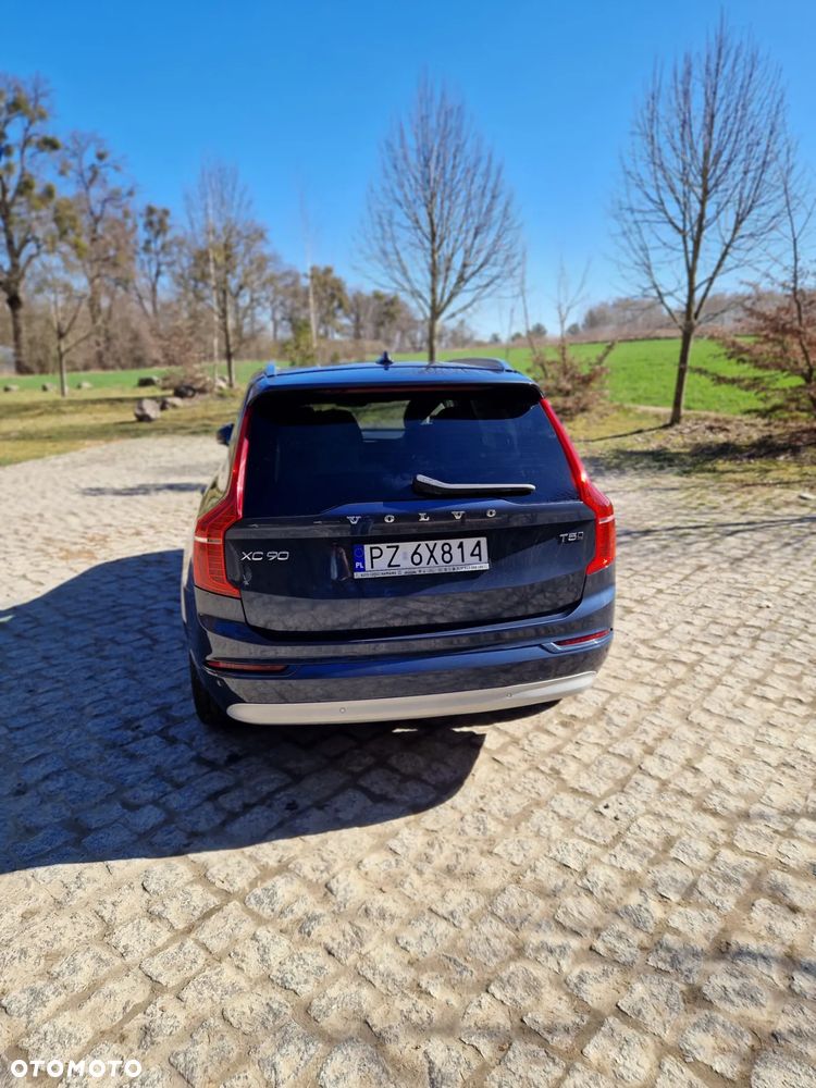 Volvo XC 90 T5 AWD Geartronic Momentum Pro - 2