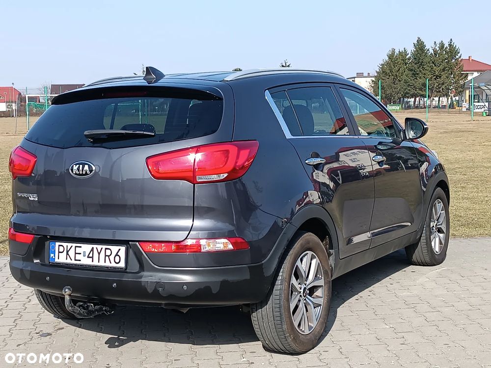 Kia Sportage 1.7 CRDI 2WD ISG Dream-Team Edition - 6