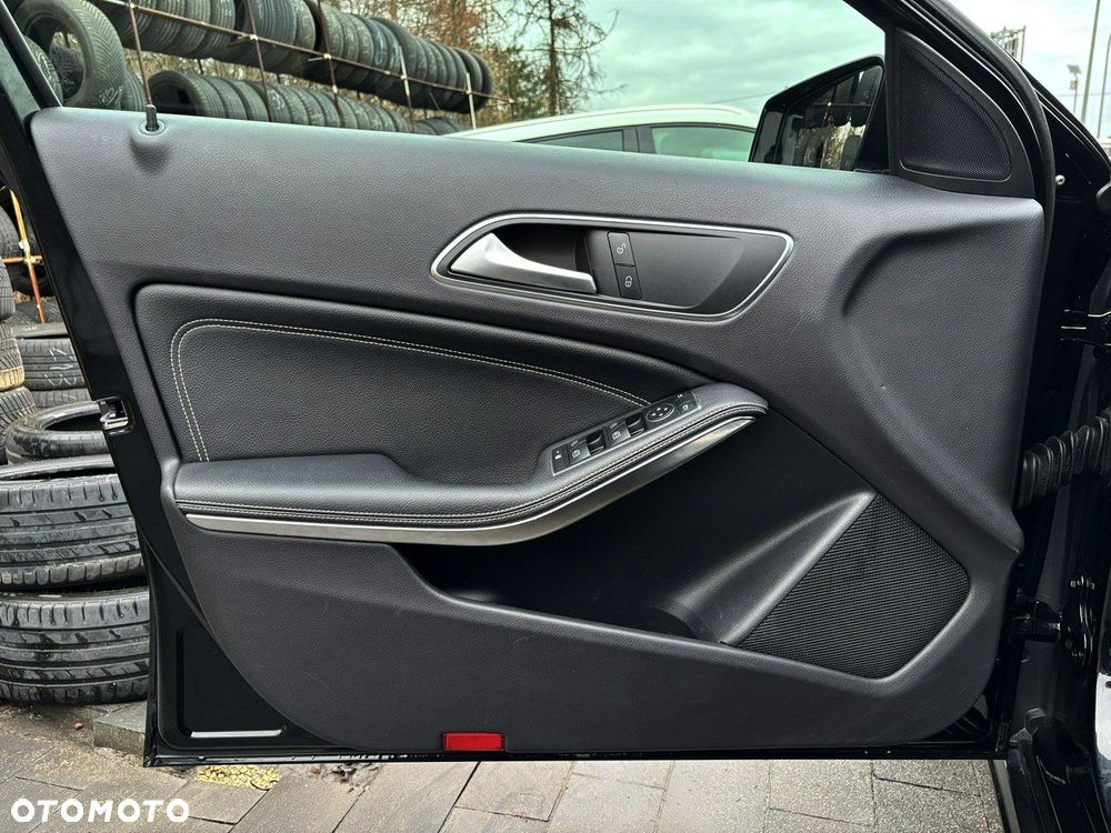Mercedes-Benz Klasa A 180 Urban - 11
