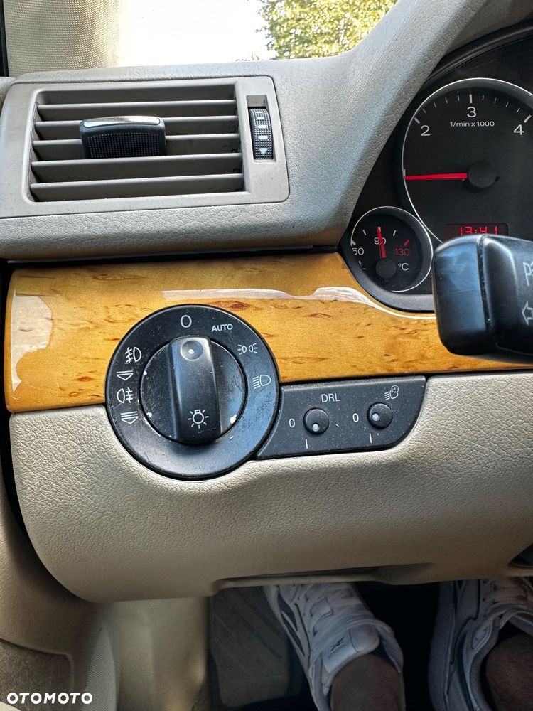 Audi A4 Avant 2.0 TDI multitronic - 17