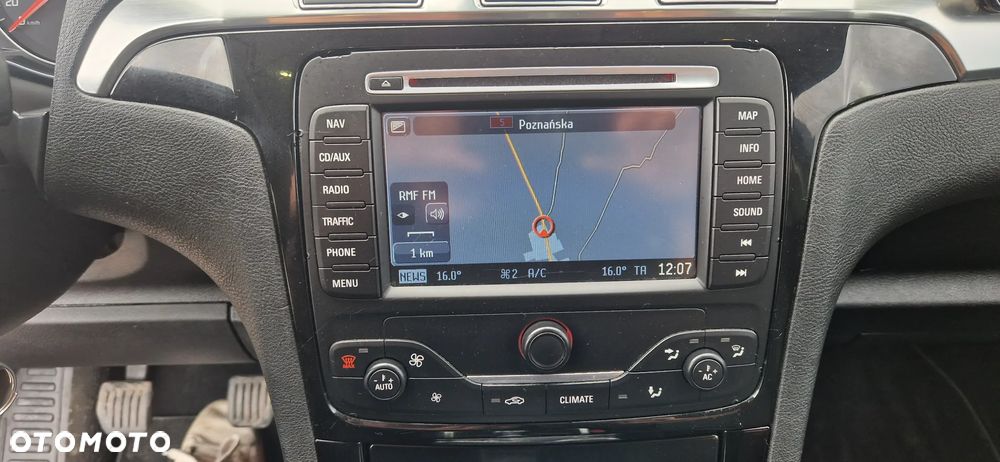 Ford S-Max 2.0 TDCi DPF Titanium X - 27