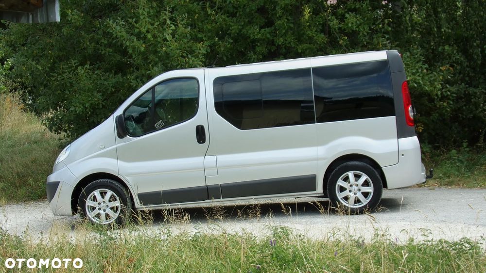 Renault Trafic 2.0 dCi 115 Passenger Expression - 12