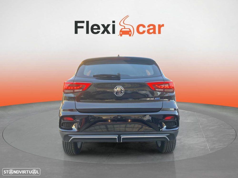 MG ZS EV 72.6 kWh Luxury OBC 11 kW - 9