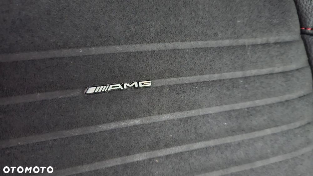 Mercedes-Benz CLA 200 7G-DCT AMG Line - 10