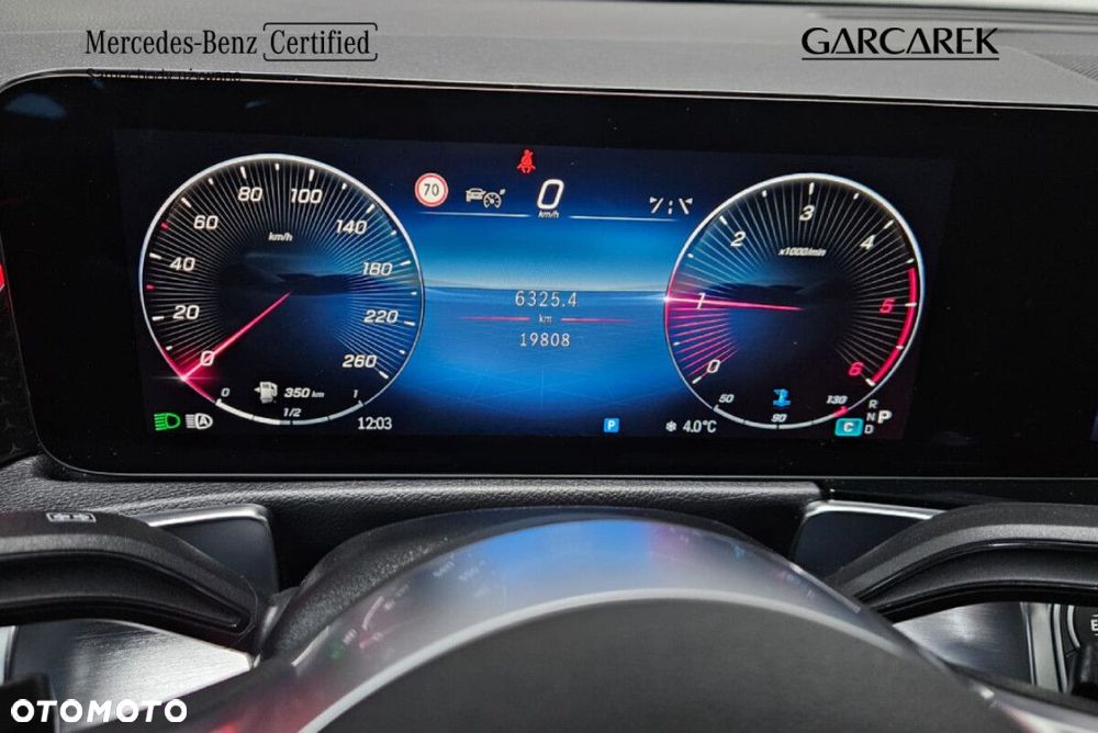 Mercedes-Benz GLB - 30