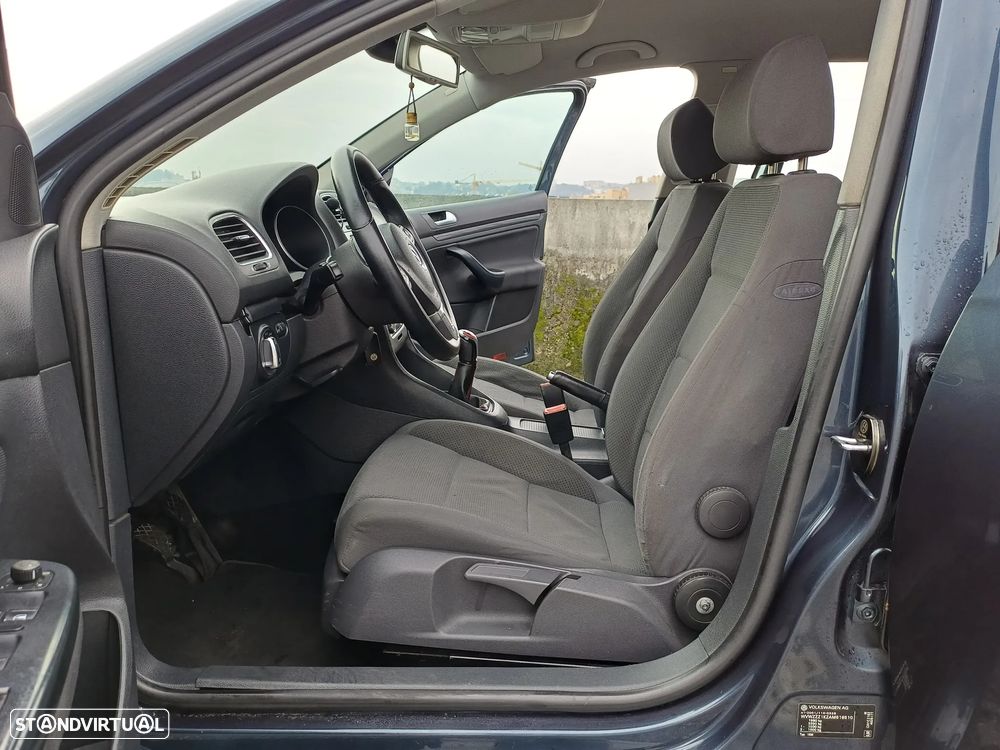 VW Golf Variant 1.6 TDi Confortline - 30