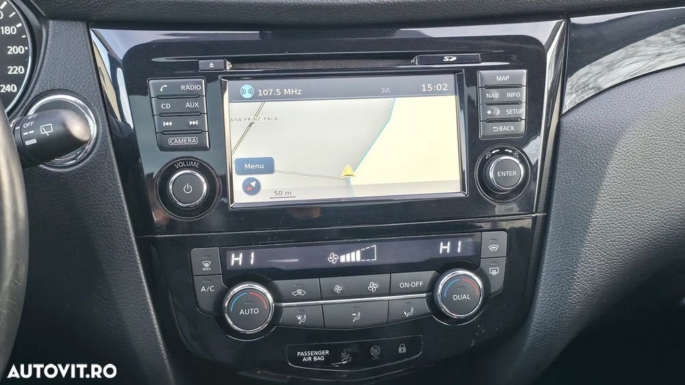 Nissan Qashqai 1.6 DCI TEKNA+ - 24