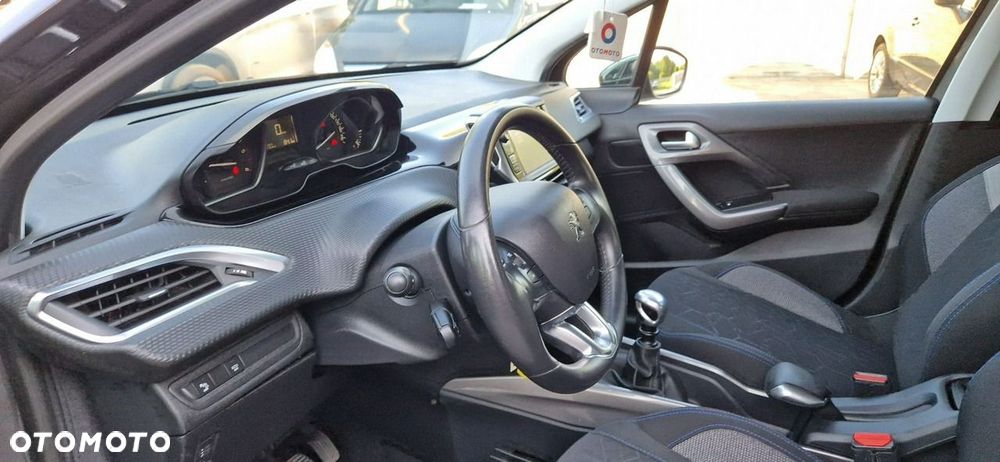 Peugeot 2008 - 18