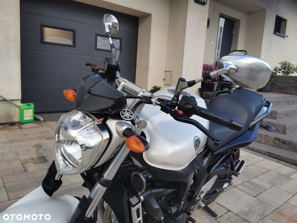 Yamaha FZ6 - 11