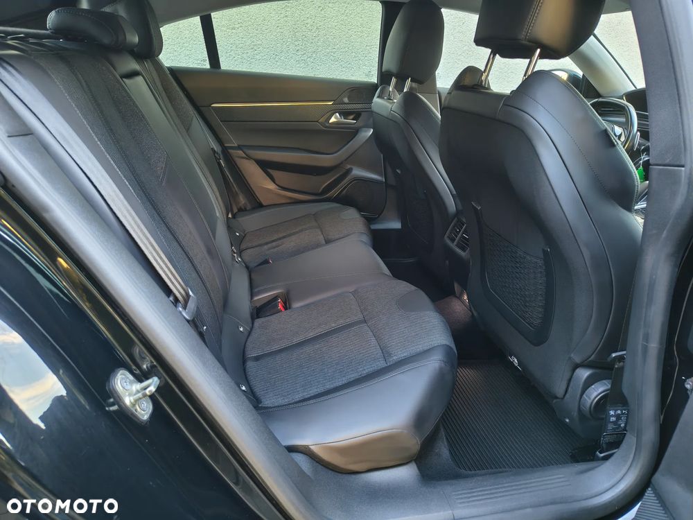 Peugeot 508 2.0 BlueHDi Allure S&S EAT8 - 24