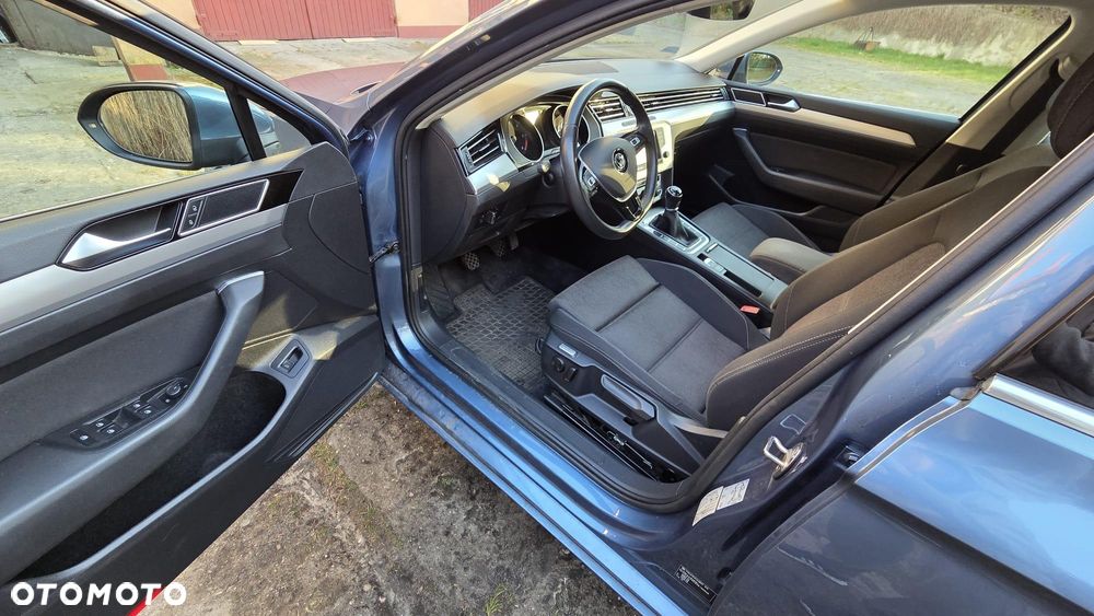 Volkswagen Passat 2.0 TDI BMT Comfortline - 9