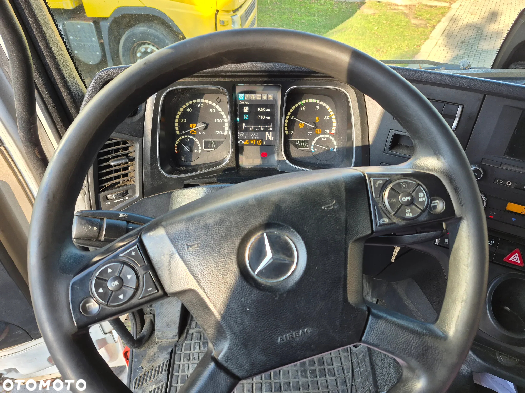 Mercedes-Benz Actros - 19