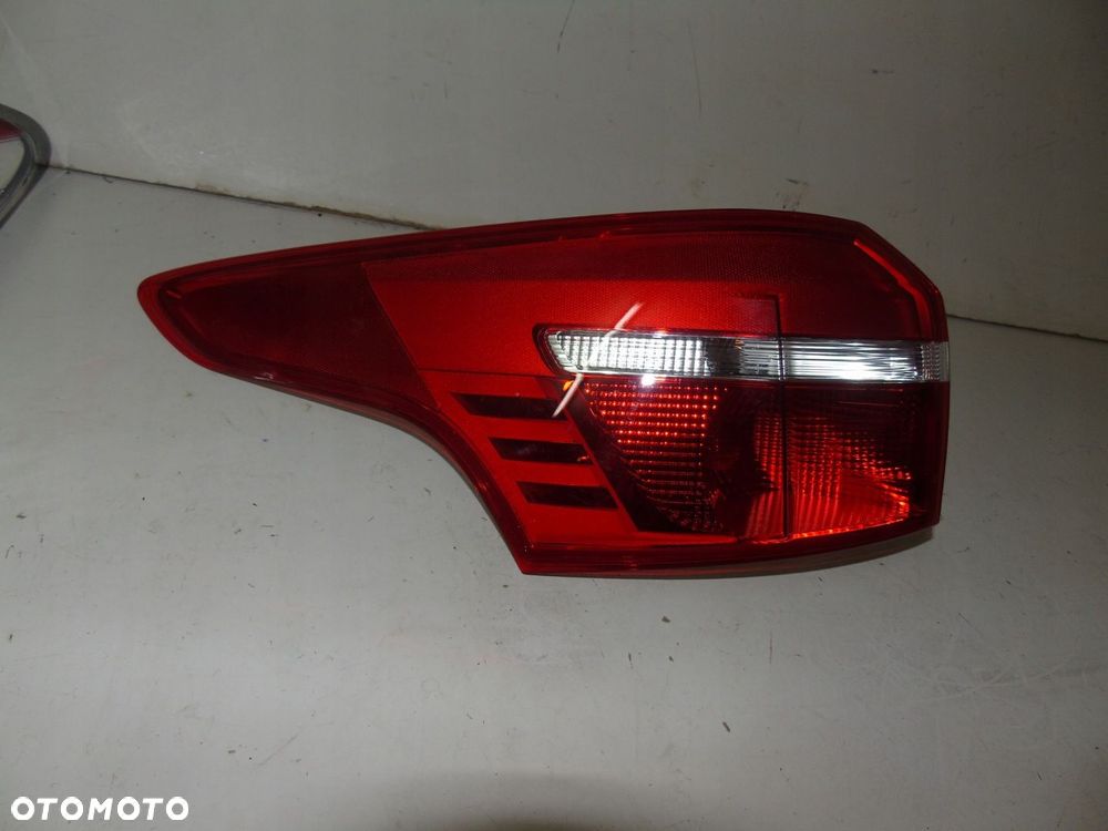 Ford Focus mk3 kombi lampa tylna F1EB-13405-DB - 2