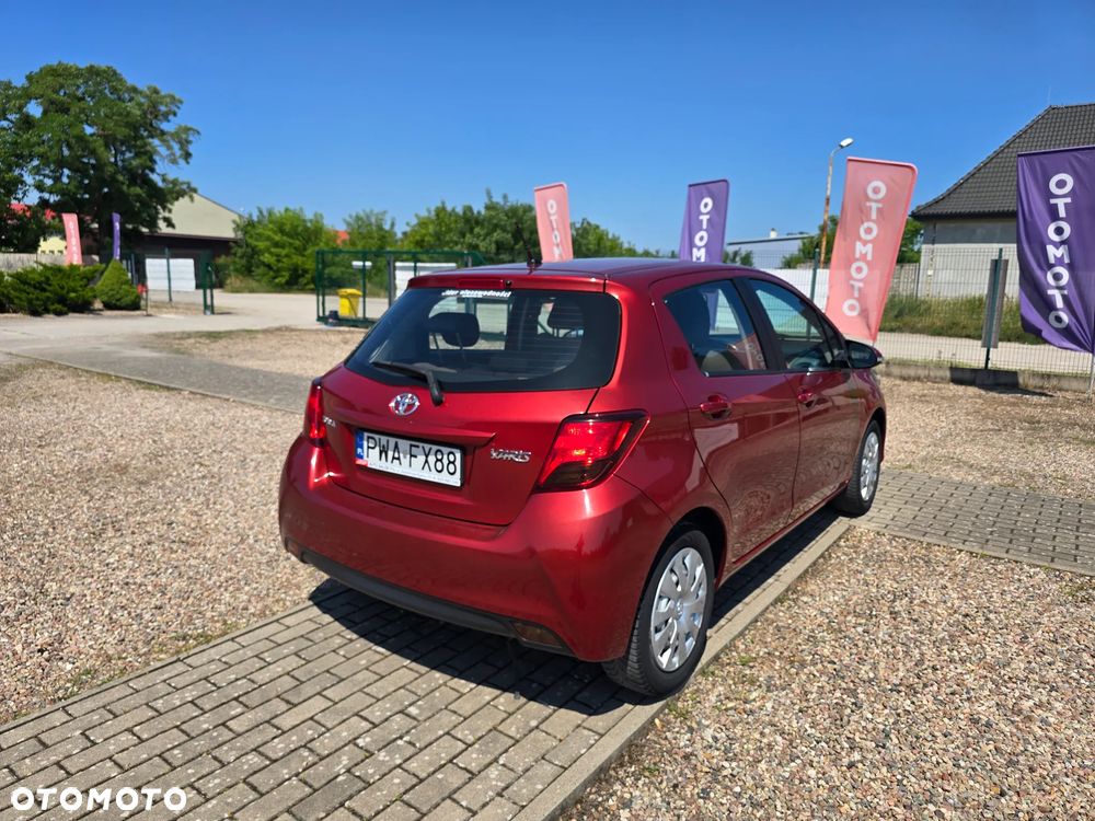 Toyota Yaris 1.33 Premium - 6