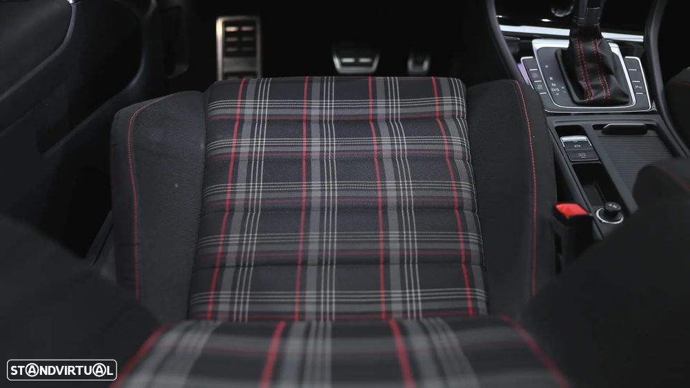 VW Golf GTI 2.0 TSI OPF DSG Performance - 57